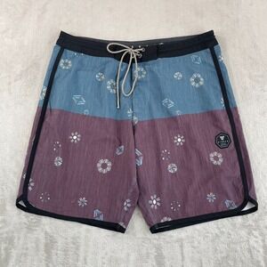 VISSLA Boardshorts Swim Trunks Shorts Men 36 Multi Geometric Pattern Beach Surf‎